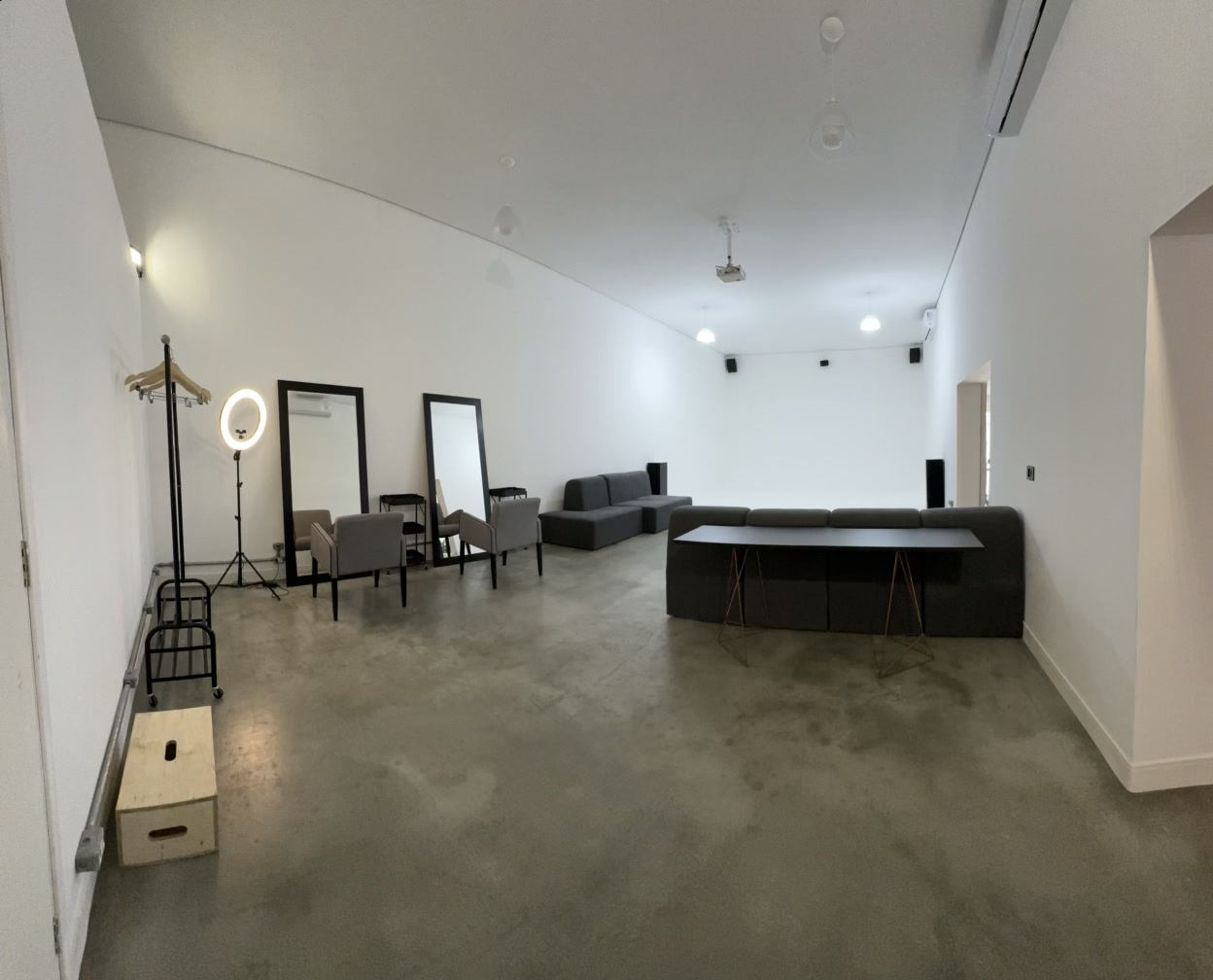 Sala de estar e lounge do Estúdio C